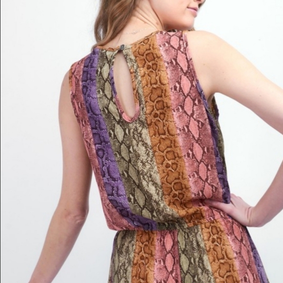 Snakeskin Romper (L) - Picture 2 of 4
